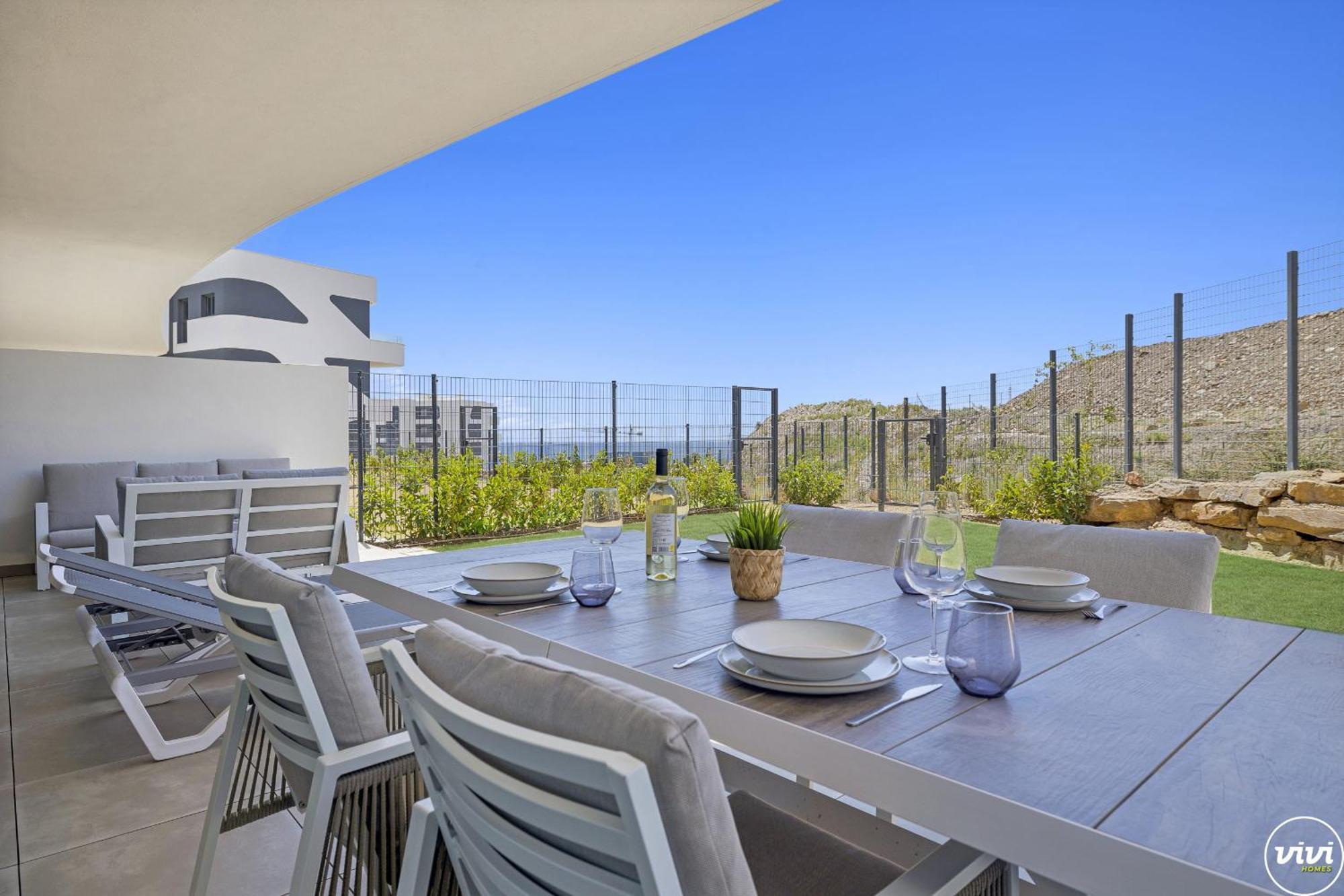 Vivi Homes - Levalin Wellness, Pool & Terrace Apartment *